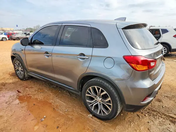 JA4AP3AUXKU010995 2019 MITSUBISHI OUTLANDER - Image 2