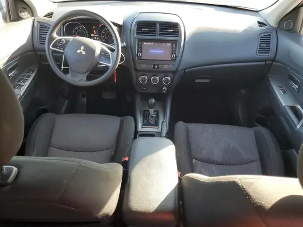 JA4AP3AUXKU011144 2019 MITSUBISHI OUTLANDER - Image 8