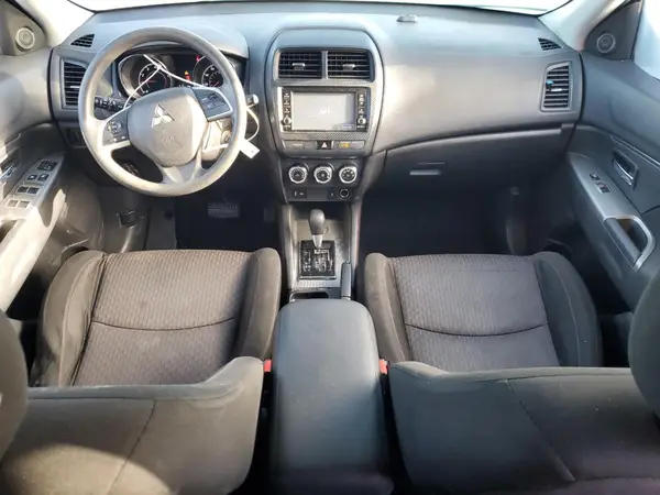 JA4AP3AUXKU011824 2019 MITSUBISHI OUTLANDER - Image 8