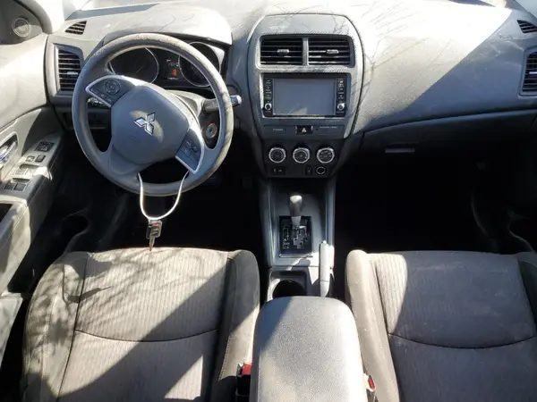 JA4AP3AUXKU016800 2019 MITSUBISHI OUTLANDER - Image 8