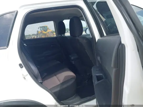 JA4AP3AUXKU018398 2019 MITSUBISHI OUTLANDER - Image 7