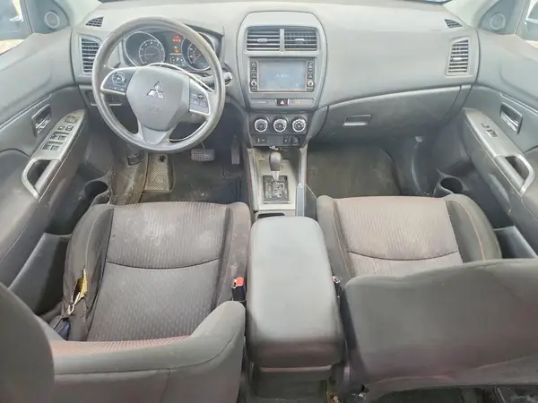 JA4AP3AUXKU020829 2019 MITSUBISHI OUTLANDER - Image 8