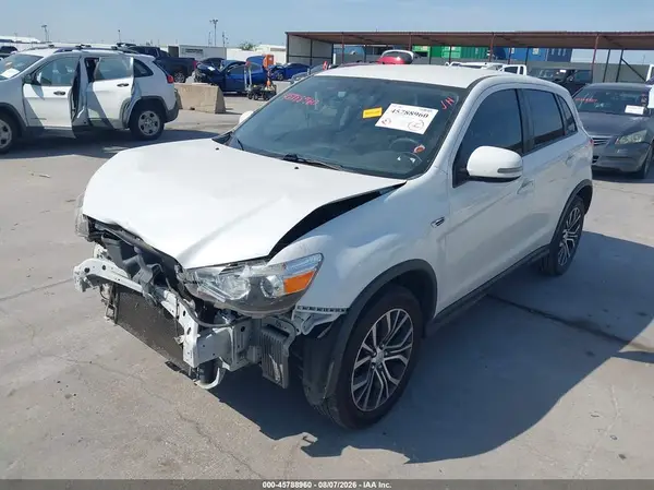 JA4AP3AUXKU022760 2019 MITSUBISHI OUTLANDER - Image 2