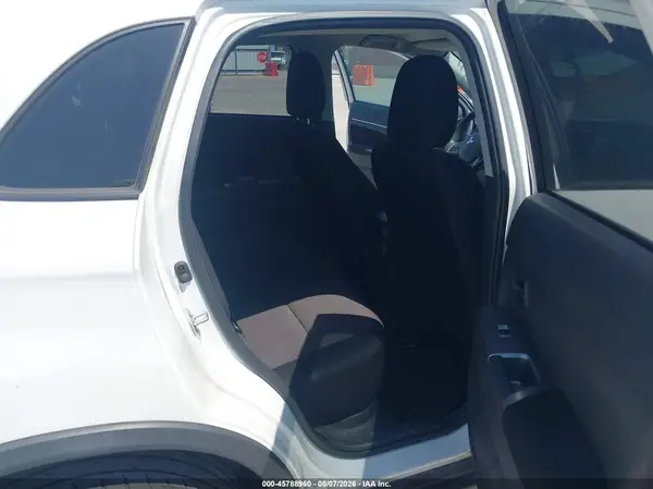 JA4AP3AUXKU022760 2019 MITSUBISHI OUTLANDER - Image 8