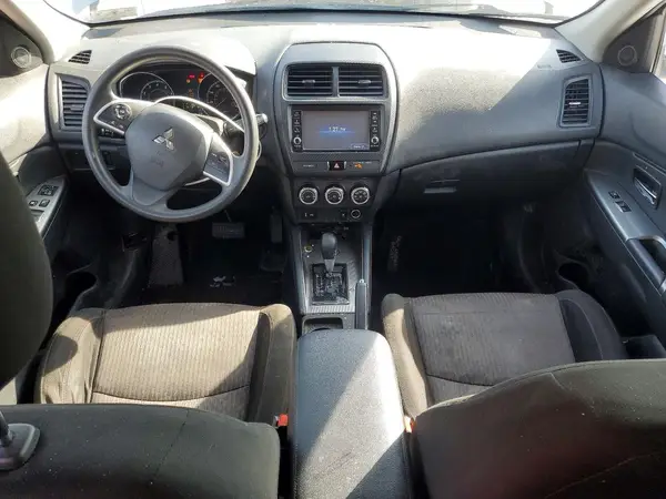 JA4AP3AUXKU023200 2019 MITSUBISHI OUTLANDER - Image 8