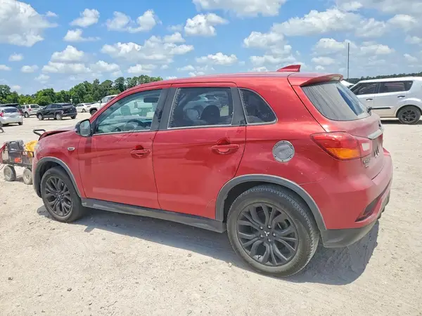 JA4AP3AUXKU024606 2019 MITSUBISHI OUTLANDER - Image 2