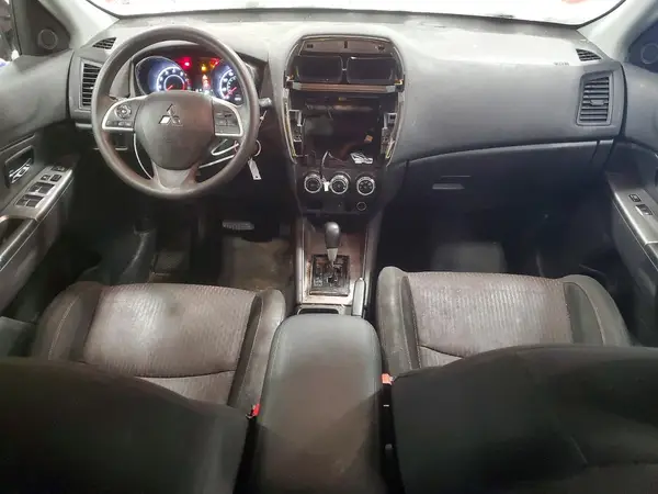 JA4AP3AUXKU027649 2019 MITSUBISHI OUTLANDER - Image 8