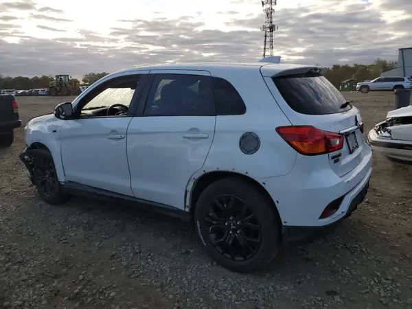 JA4AP3AUXKU027974 2019 MITSUBISHI OUTLANDER - Image 2