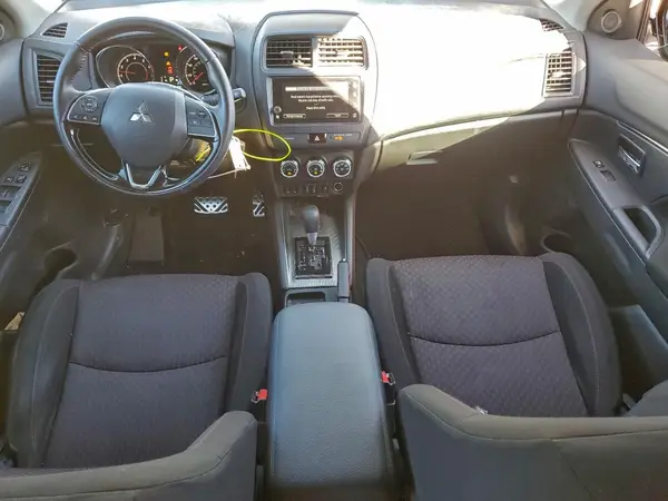 JA4AP3AUXKU030812 2019 MITSUBISHI OUTLANDER - Image 8