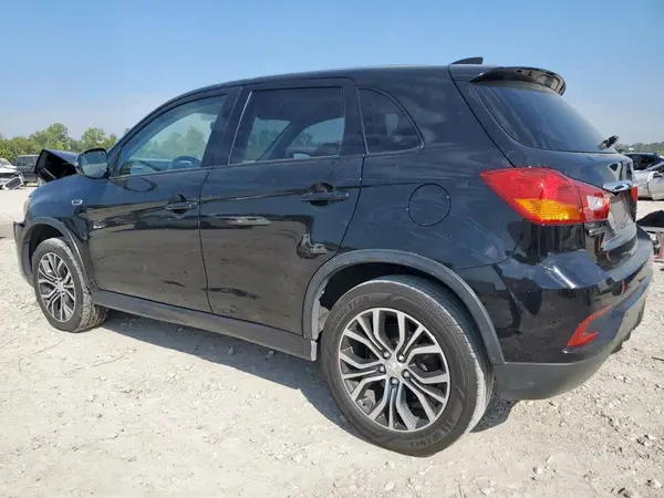 JA4AP3AUXKU031801 2019 MITSUBISHI OUTLANDER - Image 2