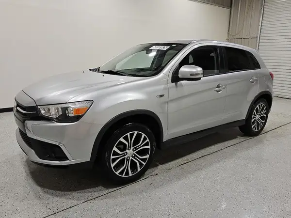 JA4AP3AUXKU032320 2019 MITSUBISHI OUTLANDER - Image 1