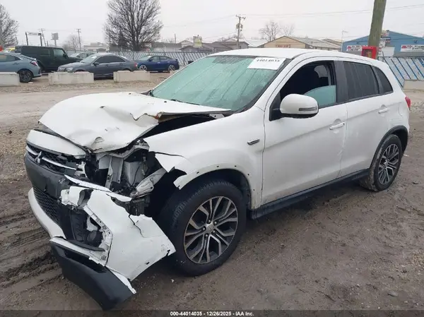 JA4AP3AUXKU033497 2019 MITSUBISHI OUTLANDER - Image 2