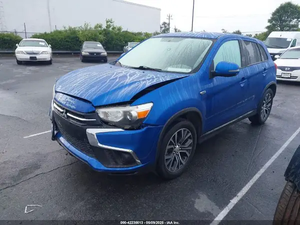 JA4AP3AUXKU034603 2019 MITSUBISHI OUTLANDER - Image 2