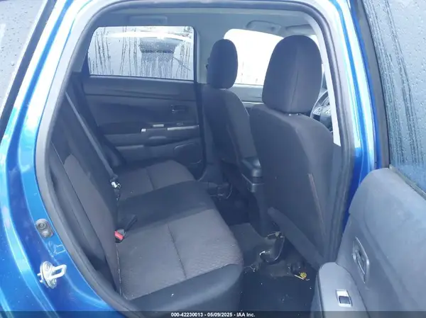 JA4AP3AUXKU034603 2019 MITSUBISHI OUTLANDER - Image 8