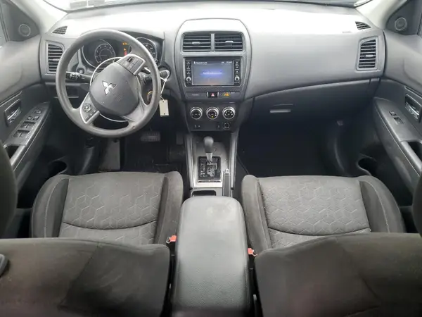 JA4AP3AUXLU019102 2020 MITSUBISHI OUTLANDER - Image 8