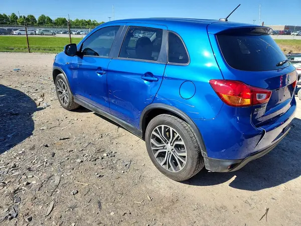 JA4AP3AW0GZ049798 2016 MITSUBISHI OUTLANDER - Image 2