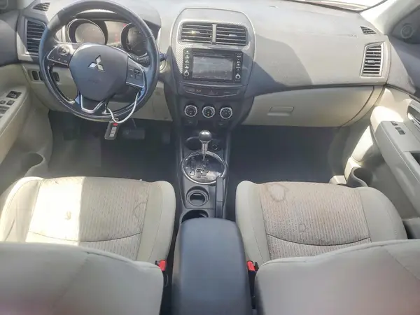 JA4AP3AW0HZ018181 2017 MITSUBISHI OUTLANDER - Image 8