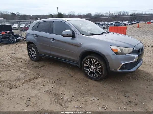 JA4AP3AW0HZ021906 2017 MITSUBISHI OUTLANDER - Image 1