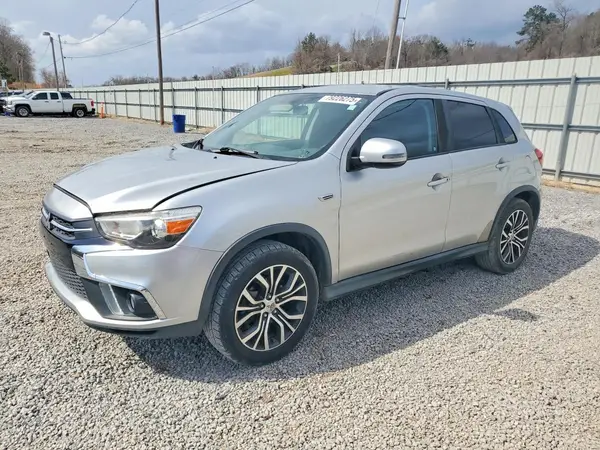 JA4AP3AW0JU001478 2018 MITSUBISHI OUTLANDER - Image 1