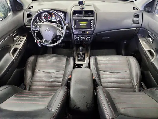 JA4AP3AW0JU013968 2018 MITSUBISHI OUTLANDER - Image 8