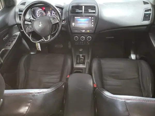 JA4AP3AW0JZ007641 2018 MITSUBISHI OUTLANDER - Image 8