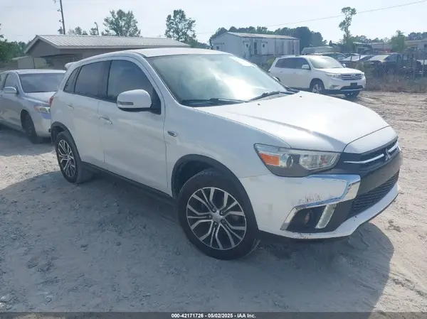 JA4AP3AW0JZ026707 2018 MITSUBISHI OUTLANDER - Image 1