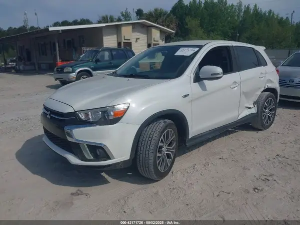 JA4AP3AW0JZ026707 2018 MITSUBISHI OUTLANDER - Image 2
