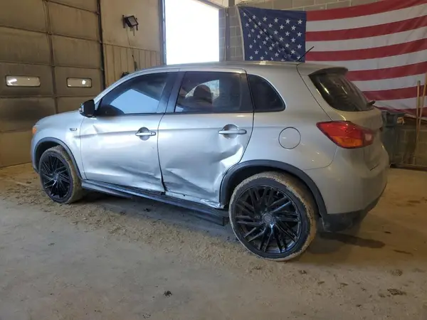 JA4AP3AW1GZ059000 2016 MITSUBISHI OUTLANDER - Image 2