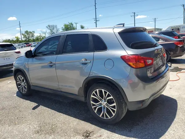 JA4AP3AW1HZ024698 2017 MITSUBISHI OUTLANDER - Image 2