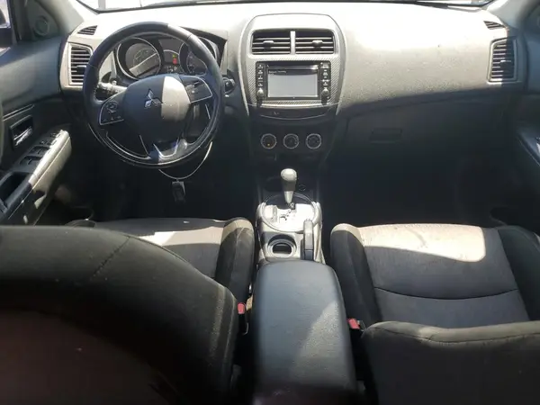 JA4AP3AW1HZ024698 2017 MITSUBISHI OUTLANDER - Image 8