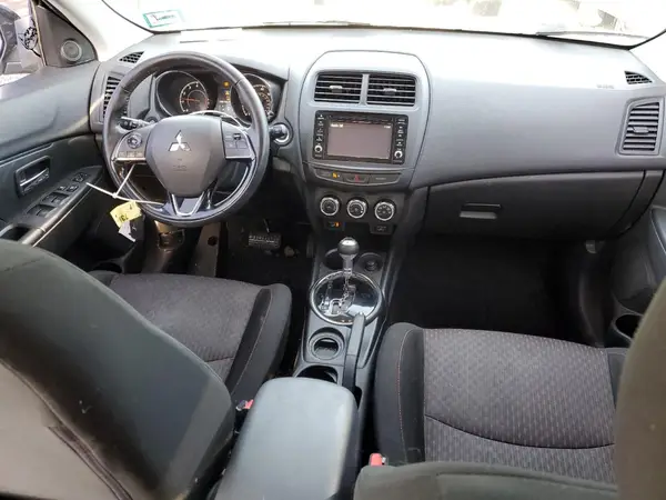 JA4AP3AW1HZ055708 2017 MITSUBISHI OUTLANDER - Image 8