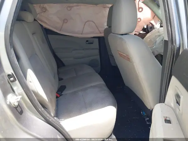 JA4AP3AW1HZ066028 2017 MITSUBISHI OUTLANDER - Image 8