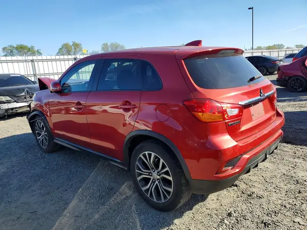 JA4AP3AW1JU014885 2018 MITSUBISHI OUTLANDER - Image 2