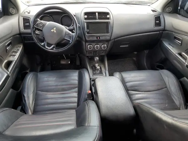 JA4AP3AW1JU015633 2018 MITSUBISHI OUTLANDER - Image 8