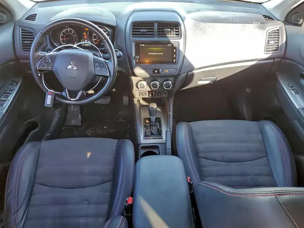 JA4AP3AW1JZ018969 2018 MITSUBISHI OUTLANDER - Image 8