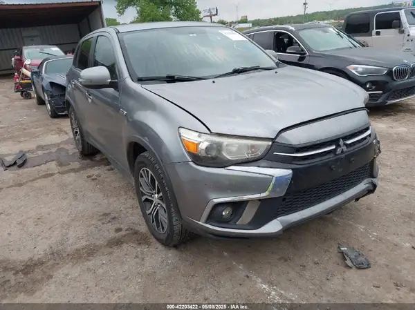 JA4AP3AW1JZ036615 2018 MITSUBISHI OUTLANDER - Image 1