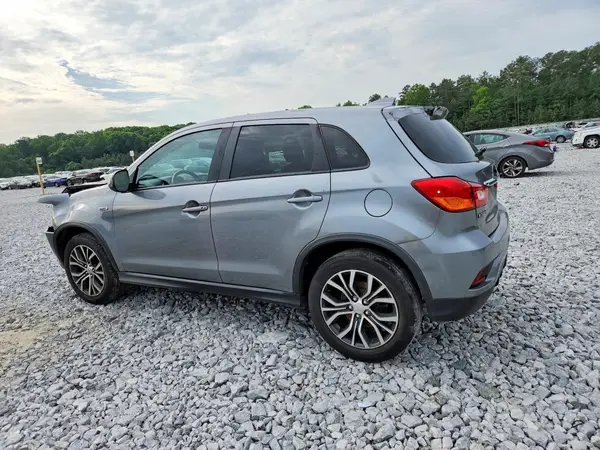 JA4AP3AW1JZ036694 2018 MITSUBISHI OUTLANDER - Image 2