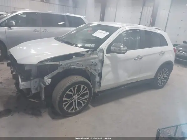 JA4AP3AW2GZ042142 2016 MITSUBISHI OUTLANDER - Image 2