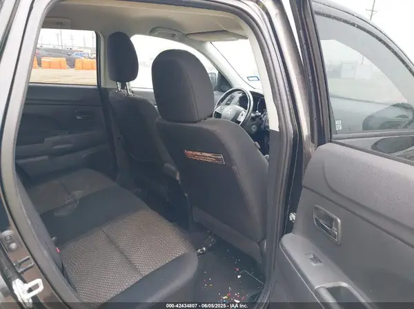 JA4AP3AW2GZ045610 2016 MITSUBISHI OUTLANDER - Image 8