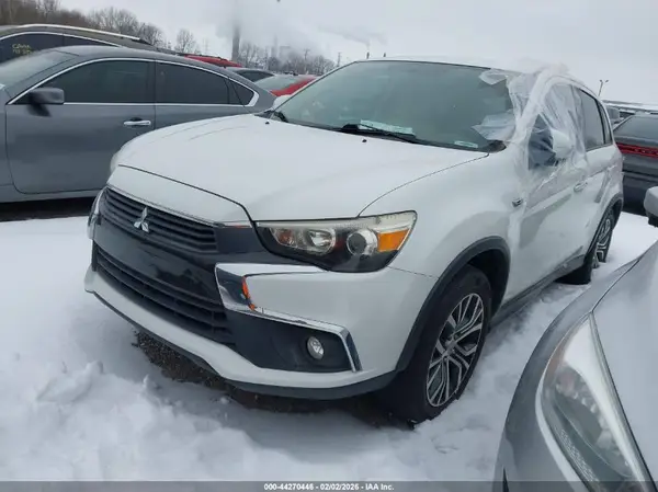 JA4AP3AW2HZ044622 2017 MITSUBISHI OUTLANDER - Image 2