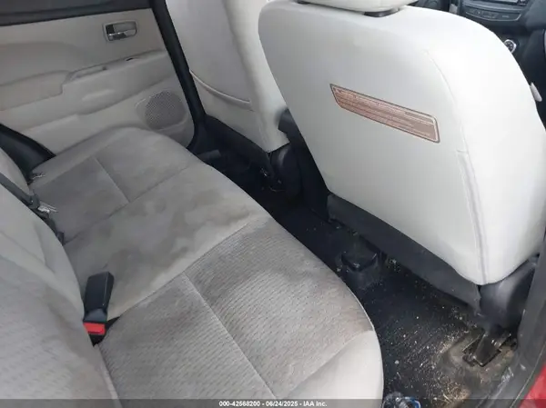 JA4AP3AW2HZ062148 2017 MITSUBISHI OUTLANDER - Image 8