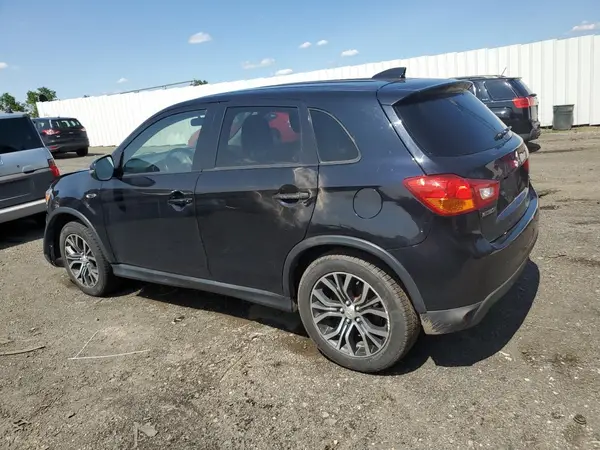 JA4AP3AW2HZ066071 2017 MITSUBISHI OUTLANDER - Image 2