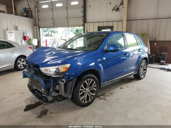 JA4AP3AW2JU001207 2018 MITSUBISHI OUTLANDER - Image 2