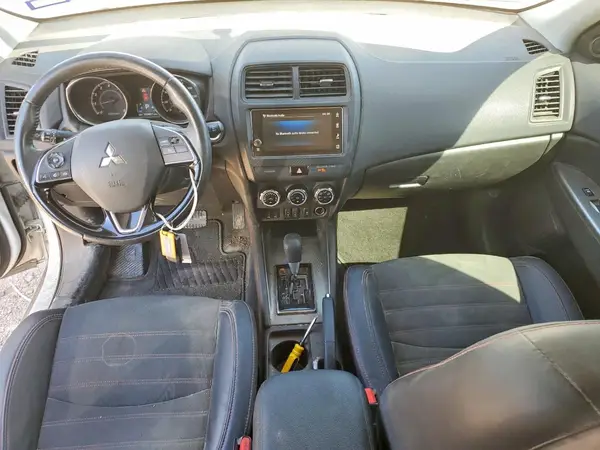 JA4AP3AW2JU009808 2018 MITSUBISHI OUTLANDER - Image 8