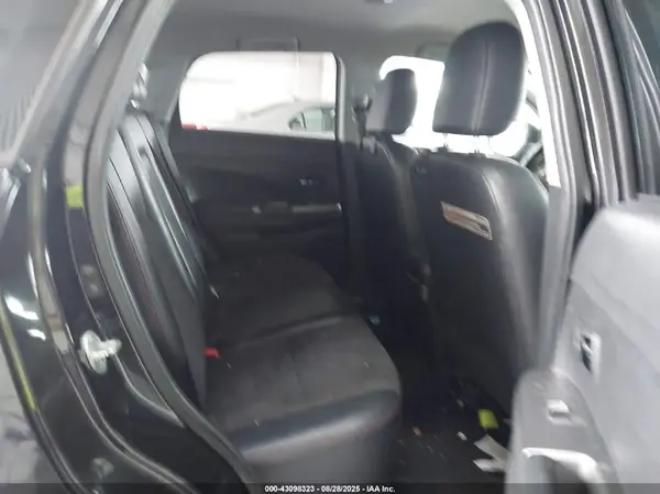 JA4AP3AW2JZ006443 2018 MITSUBISHI OUTLANDER - Image 8
