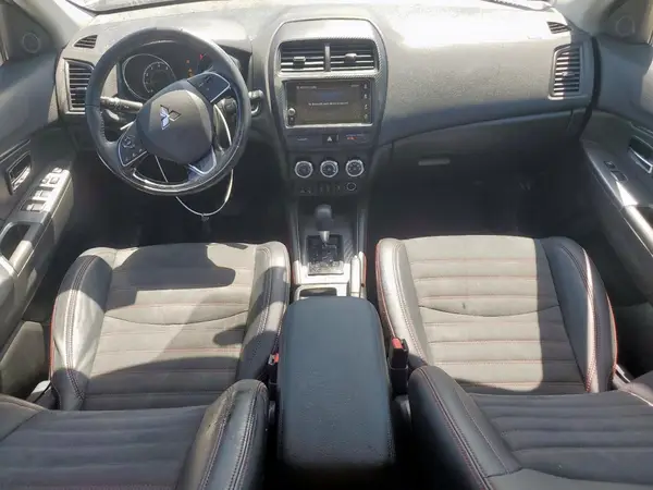 JA4AP3AW2JZ008967 2018 MITSUBISHI OUTLANDER - Image 8