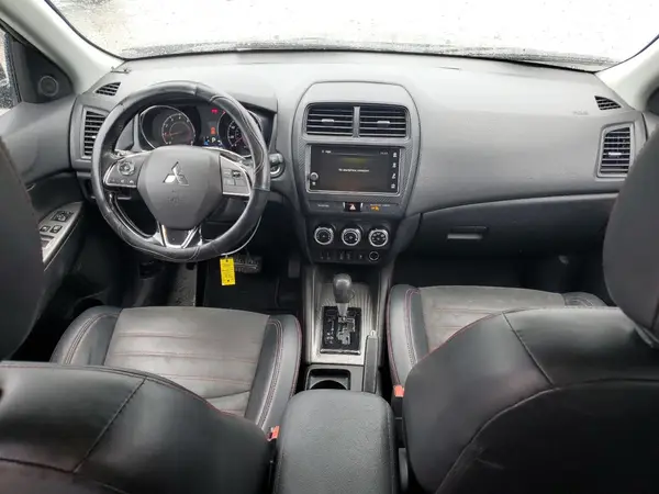 JA4AP3AW2JZ034355 2018 MITSUBISHI OUTLANDER - Image 8