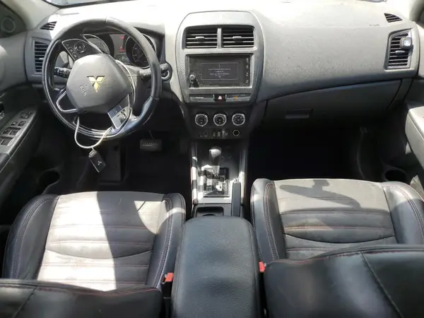 JA4AP3AW2JZ036039 2018 MITSUBISHI OUTLANDER - Image 8