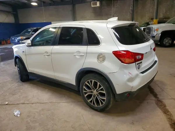 JA4AP3AW3HZ021253 2017 MITSUBISHI OUTLANDER - Image 2