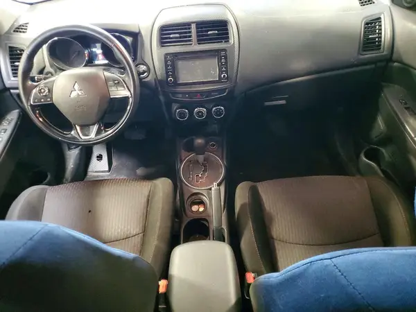 JA4AP3AW3HZ021253 2017 MITSUBISHI OUTLANDER - Image 8